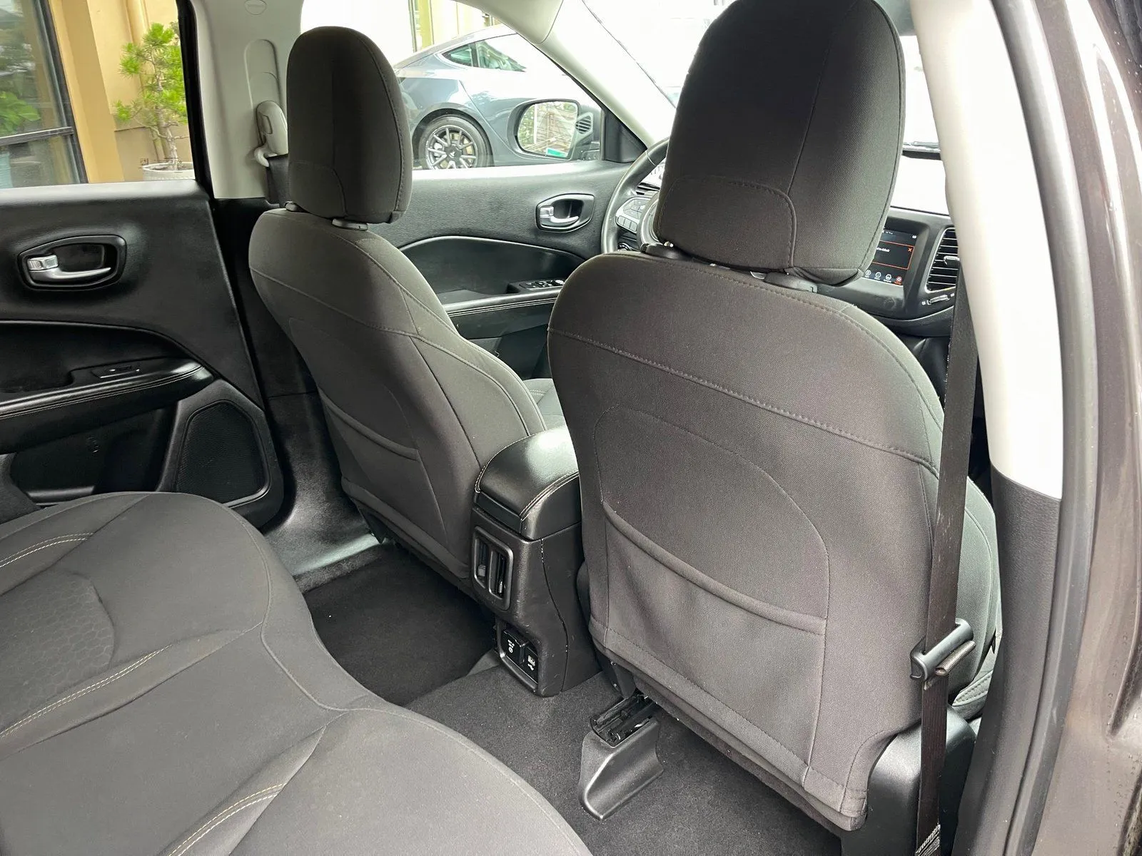 Jeep Compass photo 18