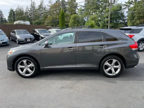 More photos of 2009 Toyota Venza at 9999 Auto Center, WA