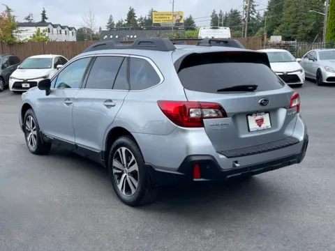 More photos of 2019 Subaru Outback 2.5i at 9999 Auto Center, WA