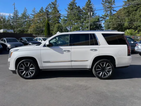 More photos of 2017 Cadillac Escalade Premium Luxury at 9999 Auto Center, WA