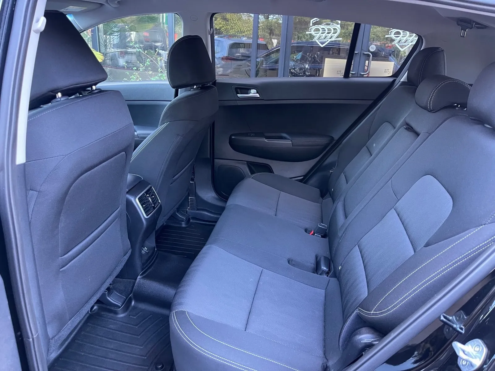 2020 Kia Sportage LX photo 4