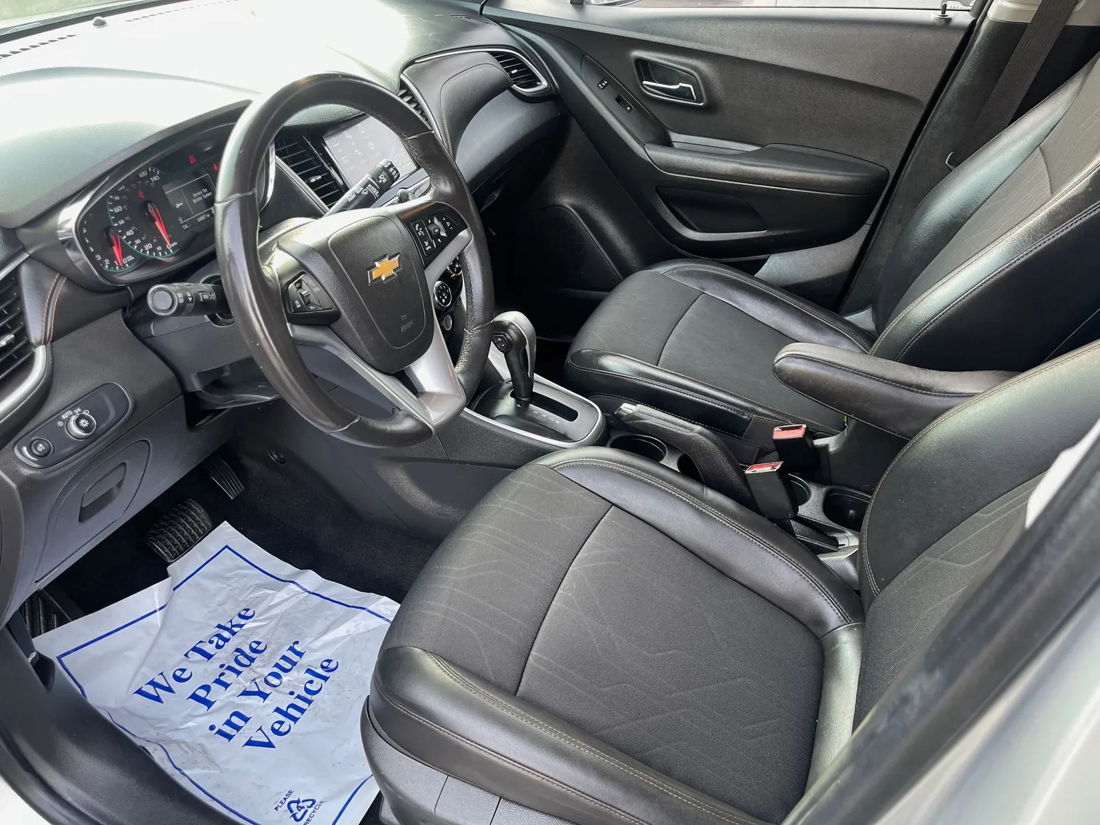 2017 Chevrolet Trax LT photo 4