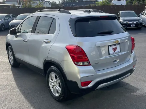 More photos of 2017 Chevrolet Trax LT at 9999 Auto Center, WA