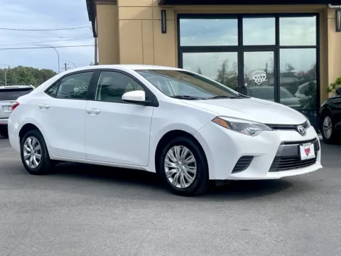 White 2016 Toyota Corolla LE for sale in Lakewood, WA