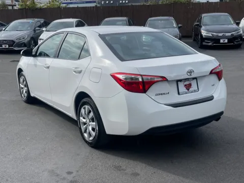 More photos of 2016 Toyota Corolla LE at 9999 Auto Center, WA