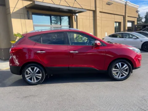 Another view of 2015 Hyundai Tucson Limited for sale in Lakewood, WA at 9999 Auto Center