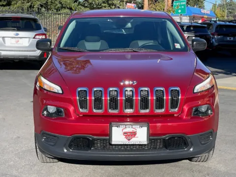 Photos of 2017 Jeep Cherokee Sport for sale in Lakewood, WA at 9999 Auto Center
