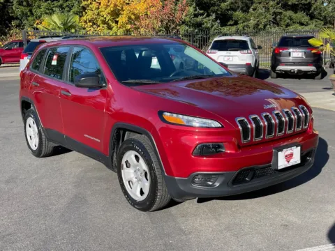 More photos of 2017 Jeep Cherokee Sport at 9999 Auto Center, WA