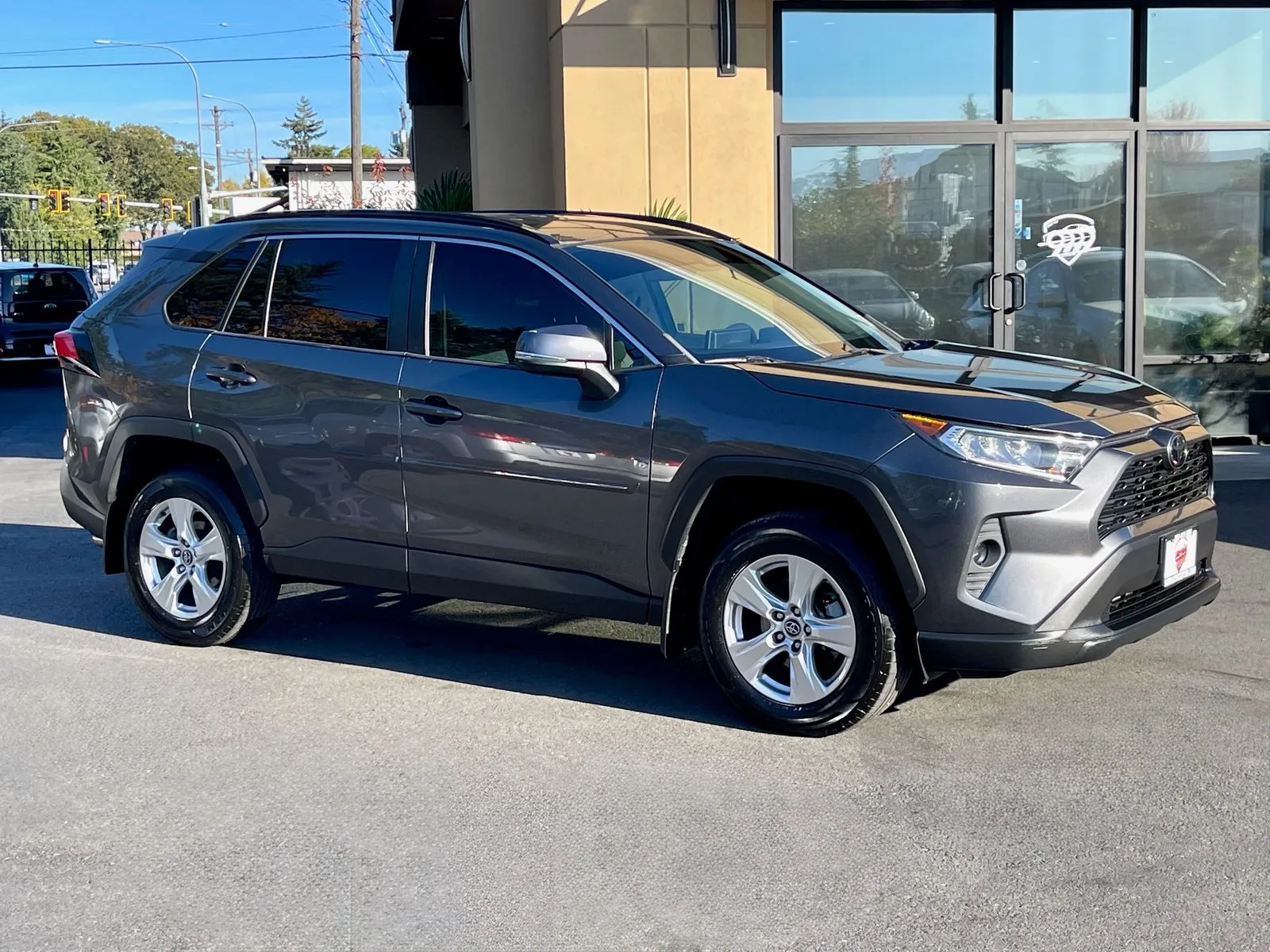 Gray 2020 Toyota RAV4 XLE for sale in Lakewood, WA