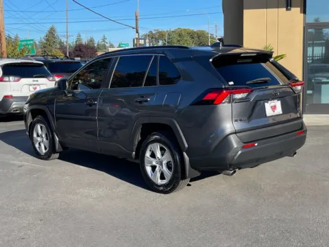 More photos of 2020 Toyota RAV4 XLE at 9999 Auto Center, WA