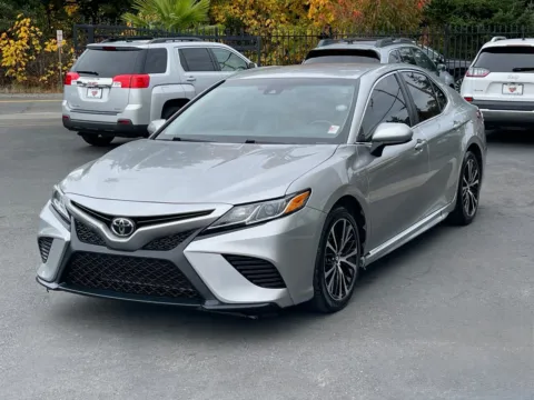 Another view of 2018 Toyota Camry SE for sale in Lakewood, WA at 9999 Auto Center