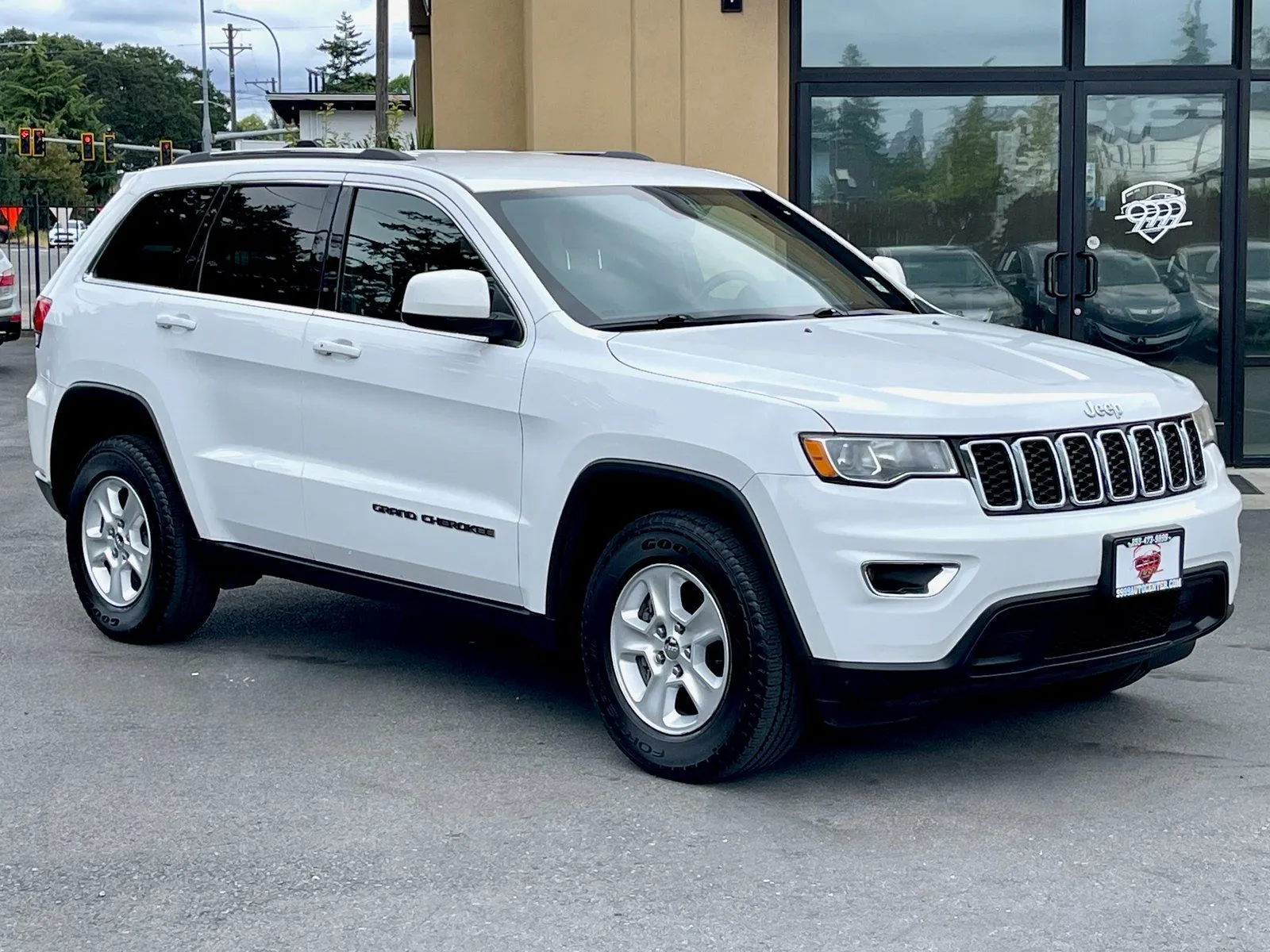 White 2017 Jeep Grand Cherokee Laredo for sale in Lakewood, WA