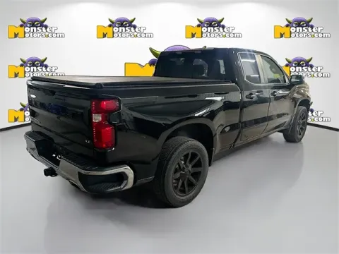 More photos of 2020 Chevrolet Silverado 1500 LT at Monster Motors - Jackson, MI, MI