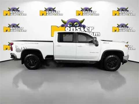 More photos of 2021 Chevrolet Silverado 2500HD LT at Monster Motors - Jackson, MI, MI