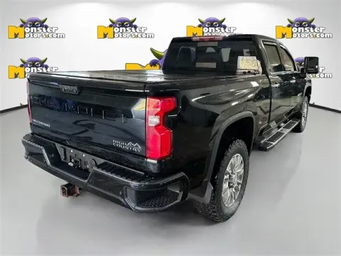 More photos of 2020 Chevrolet Silverado 3500HD High Country at Monster Motors - Jackson, MI, MI