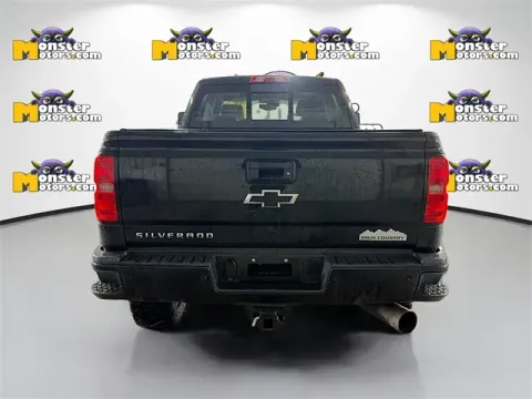 More photos of 2019 Chevrolet Silverado 2500HD High Country at Monster Motors - Jackson, MI, MI