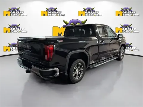More photos of 2019 GMC Sierra 1500 SLE at Monster Motors - Jackson, MI, MI