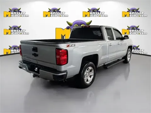 More photos of 2018 Chevrolet Silverado 1500 LT at Monster Motors - Jackson, MI, MI