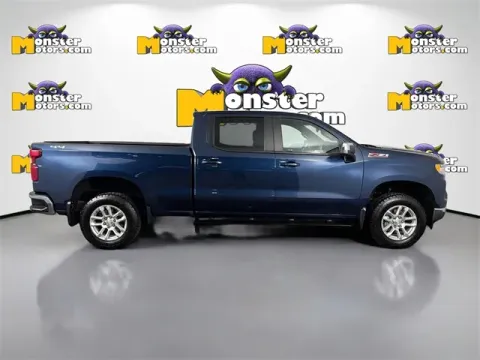 More photos of 2022 Chevrolet Silverado 1500 LT at Monster Motors - Jackson, MI, MI