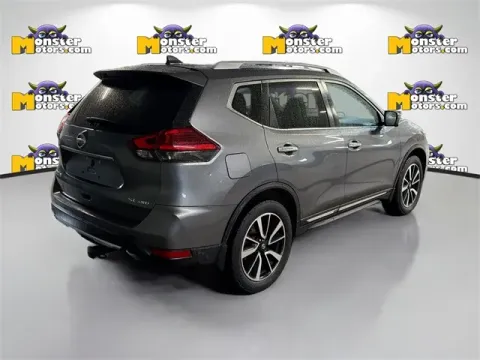 More photos of 2017 Nissan Rogue SL at Monster Motors - Jackson, MI, MI