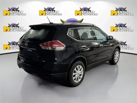 More photos of 2016 Nissan Rogue at Monster Motors - Jackson, MI, MI