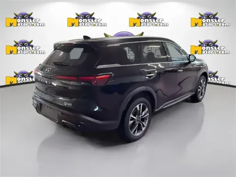 More photos of 2024 INFINITI QX60 LUXE at Monster Motors - Jackson, MI, MI