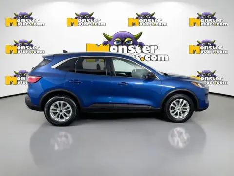 More photos of 2022 Ford Escape Hybrid SE at Monster Motors - Jackson, MI, MI