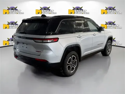 More photos of 2022 Jeep Grand Cherokee Trailhawk at Monster Motors - Jackson, MI, MI