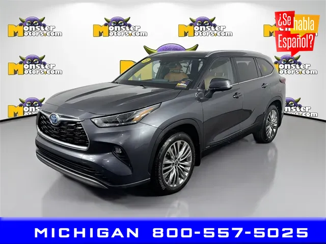 2023 Toyota Highlander Platinum's photo