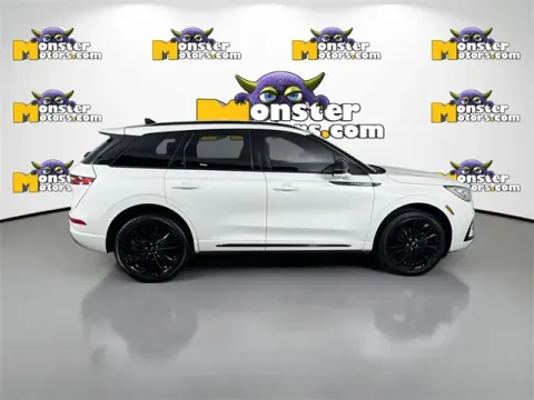 More photos of 2023 Lincoln Corsair Reserve at Monster Motors - Jackson, MI, MI