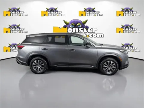 More photos of 2024 INFINITI QX60 PURE at Monster Motors - Jackson, MI, MI