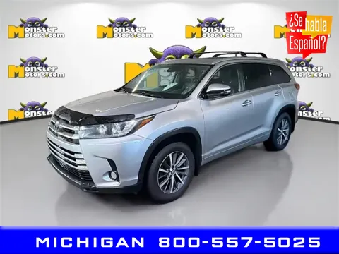 Silver 2017 Toyota Highlander XLE for sale in Michigan Center, MI