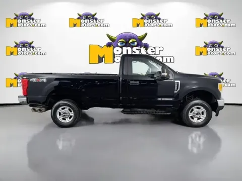 More photos of 2017 Ford F-250SD XLT at Monster Motors - Jackson, MI, MI