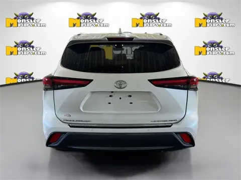 More photos of 2021 Toyota Highlander Limited at Monster Motors - Jackson, MI, MI