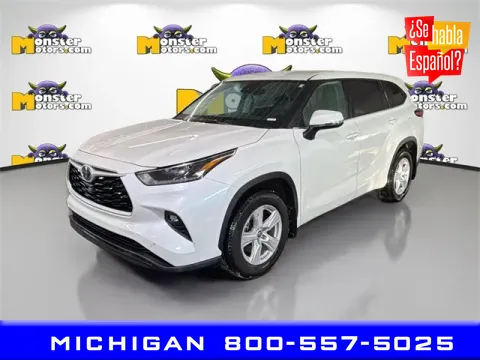 Green 2021 Toyota Highlander LE for sale in Michigan Center, MI