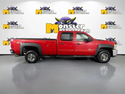 More photos of 2007 Chevrolet Silverado 2500HD LT at Monster Motors - Jackson, MI, MI