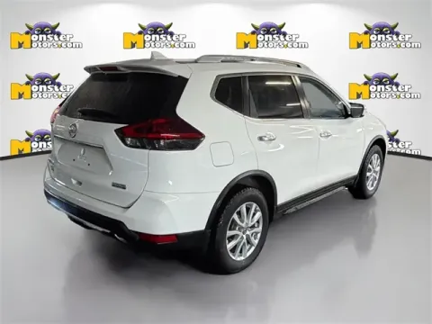 More photos of 2020 Nissan Rogue at Monster Motors - Jackson, MI, MI