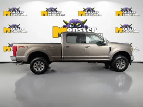 More photos of 2018 Ford F-250SD XLT at Monster Motors - Jackson, MI, MI