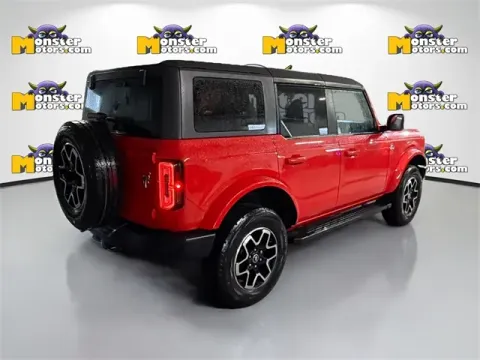 More photos of 2024 Ford Bronco Outer Banks at Monster Motors - Jackson, MI, MI