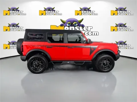 More photos of 2023 Ford Bronco at Monster Motors - Jackson, MI, MI