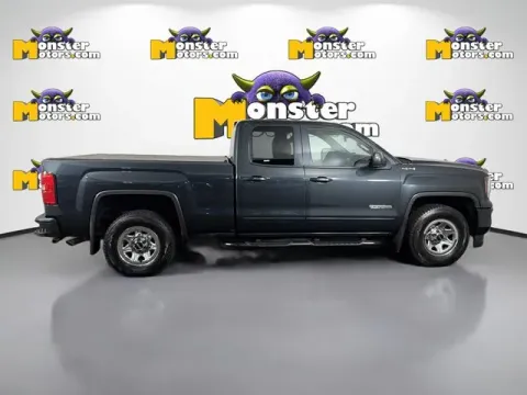 More photos of 2018 GMC Sierra 1500 at Monster Motors - Jackson, MI, MI