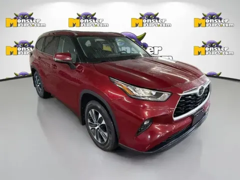 Another view of 2020 Toyota Highlander XLE for sale in Michigan Center, MI at Monster Motors - Jackson, MI