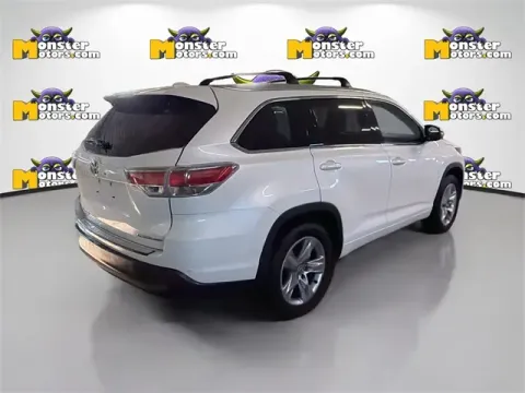 More photos of 2016 Toyota Highlander at Monster Motors - Jackson, MI, MI