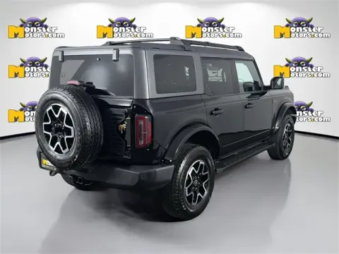 More photos of 2024 Ford Bronco Outer Banks at Monster Motors - Jackson, MI, MI