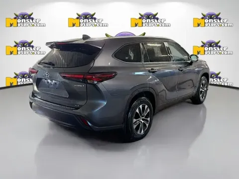 More photos of 2024 Toyota Highlander Hybrid XLE at Monster Motors - Jackson, MI, MI