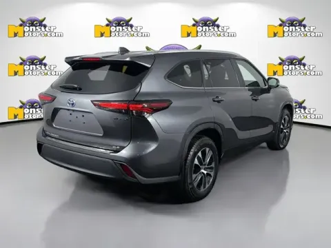 More photos of 2024 Toyota Highlander Hybrid XLE at Monster Motors - Jackson, MI, MI
