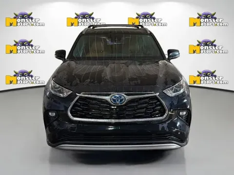 Photos of 2022 Toyota Highlander Hybrid Platinum for sale in Michigan Center, MI at Monster Motors - Jackson, MI