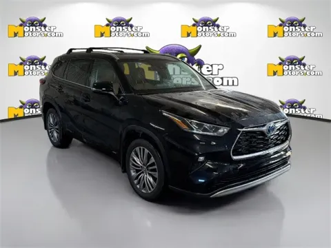 Another view of 2022 Toyota Highlander Hybrid Platinum for sale in Michigan Center, MI at Monster Motors - Jackson, MI