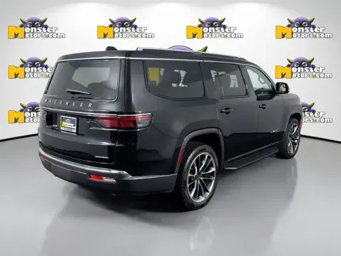 More photos of 2022 Jeep Wagoneer Series II at Monster Motors - Jackson, MI, MI