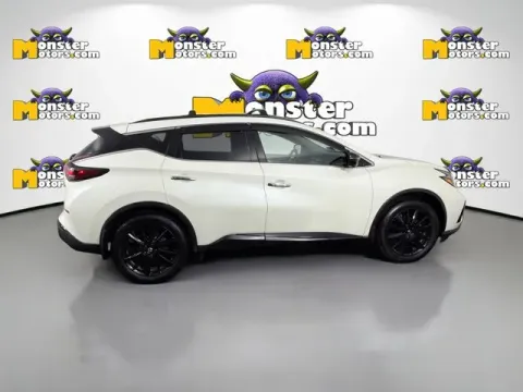 More photos of 2021 Nissan Murano SL at Monster Motors - Jackson, MI, MI